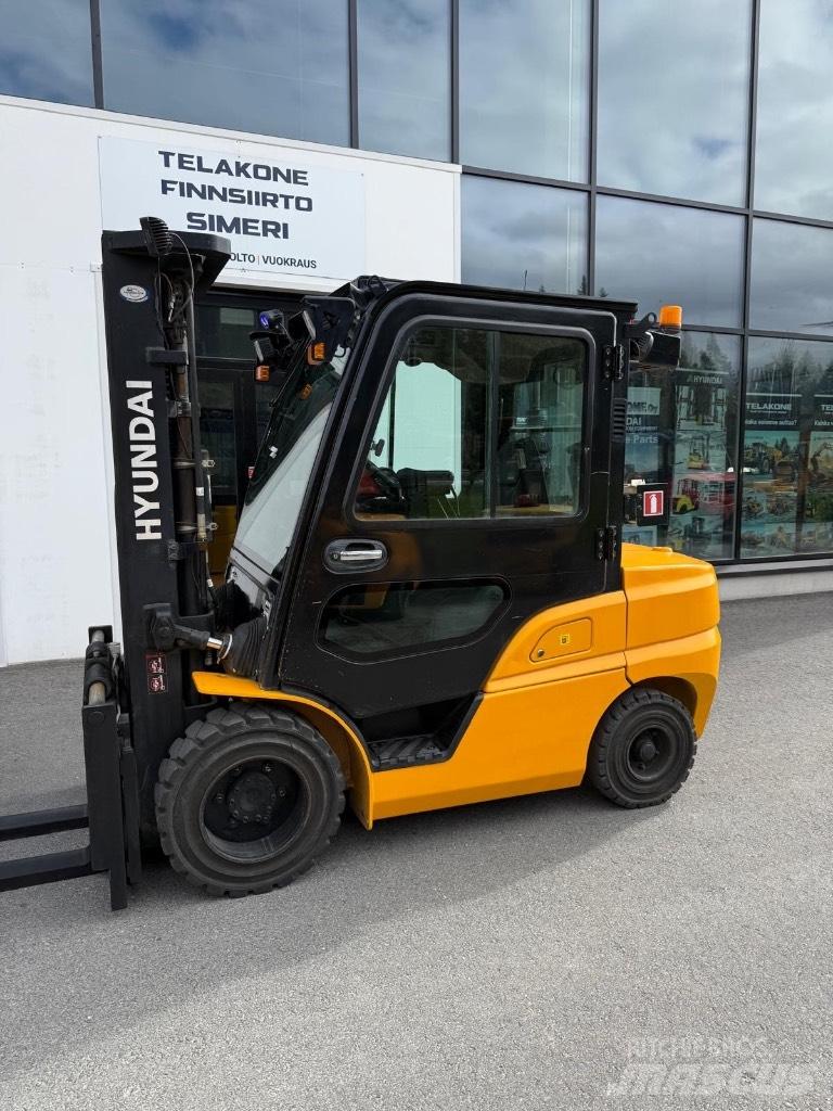 Hyundai 33D-9 Diesel gaffeltrucks