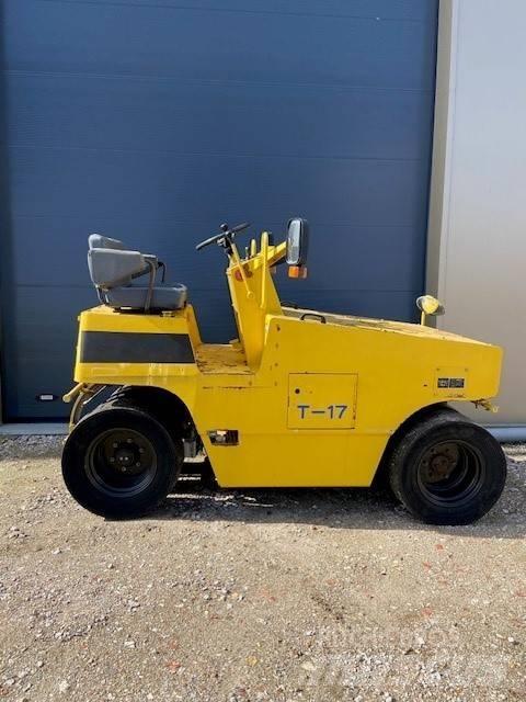 Sakai TS 160 Tromle med luftdæk