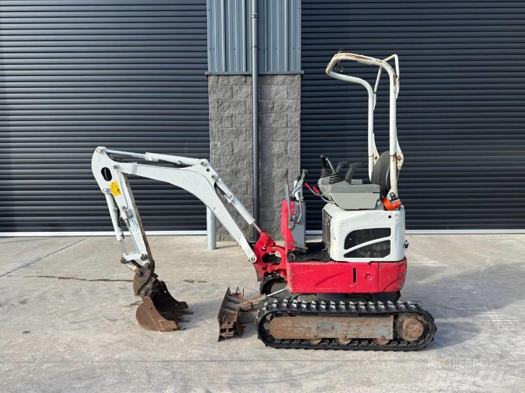 Takeuchi TB 210 R Minigravemaskiner