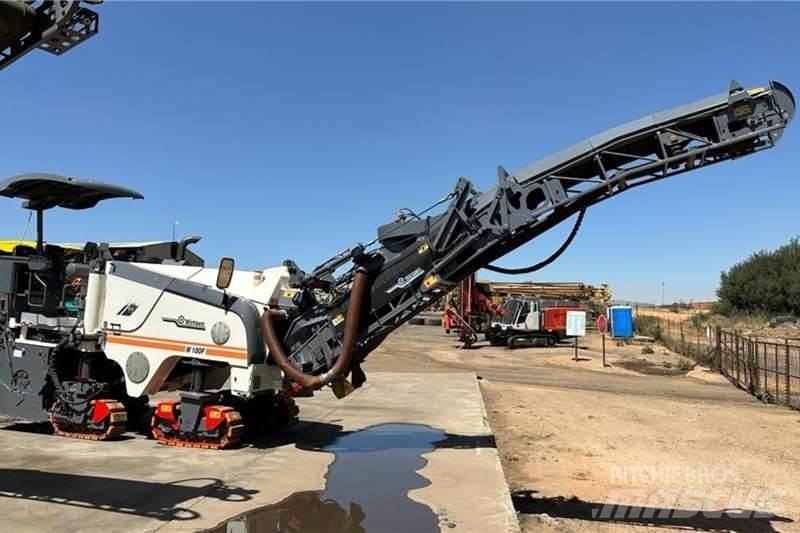 Wirtgen W100 Andre lastbiler