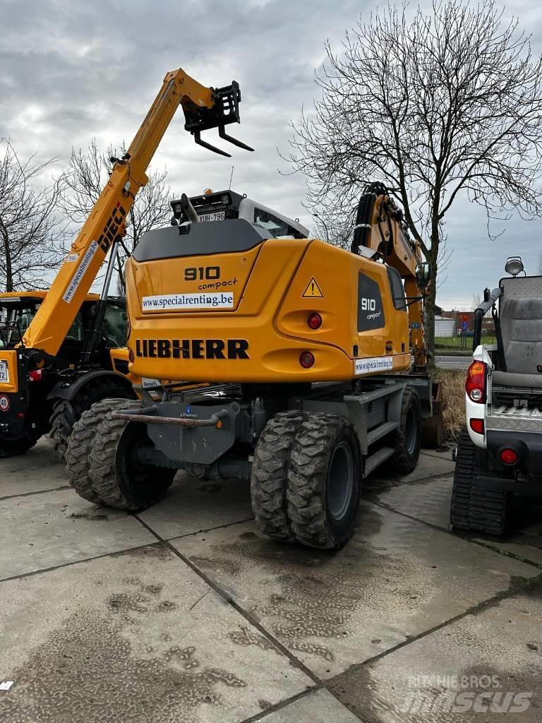 Liebherr 910 Compact Gravemaskiner på hjul