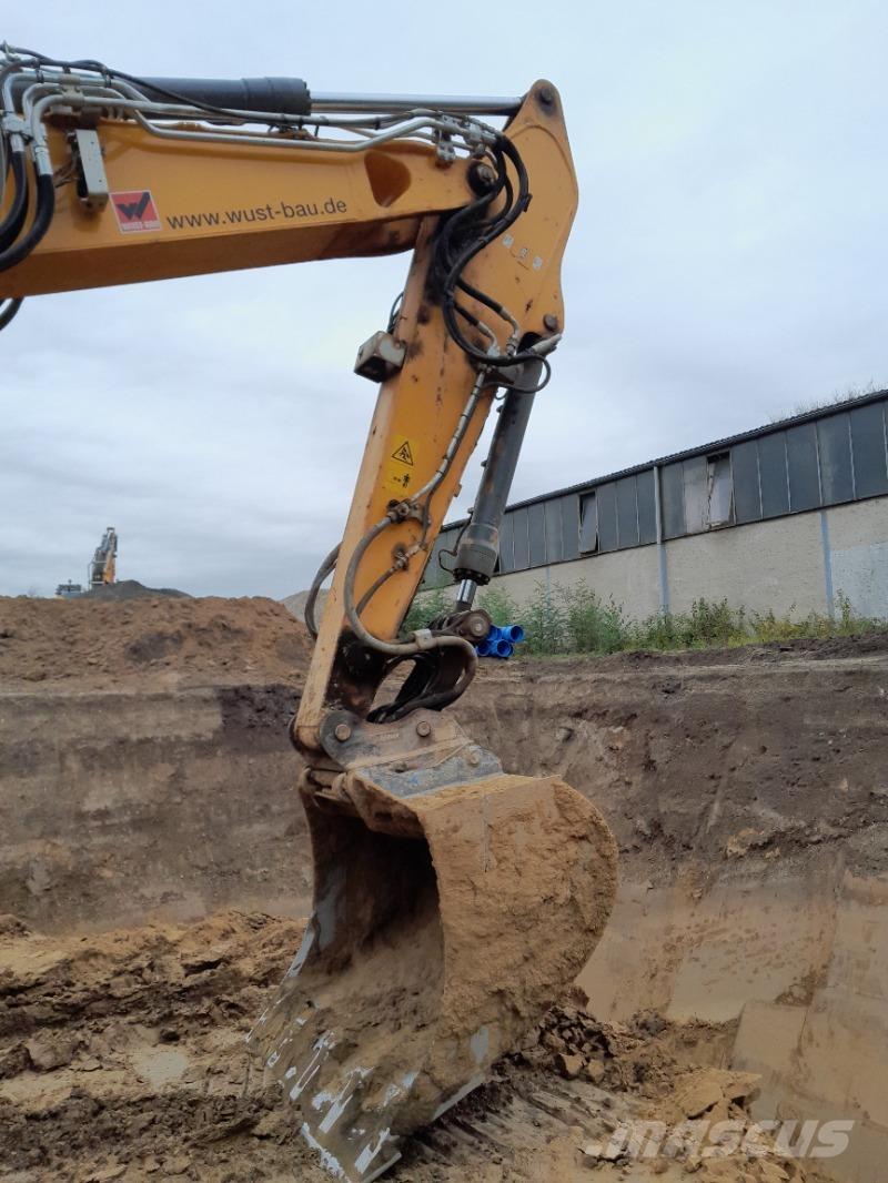 Liebherr R926 Gravemaskiner på larvebånd