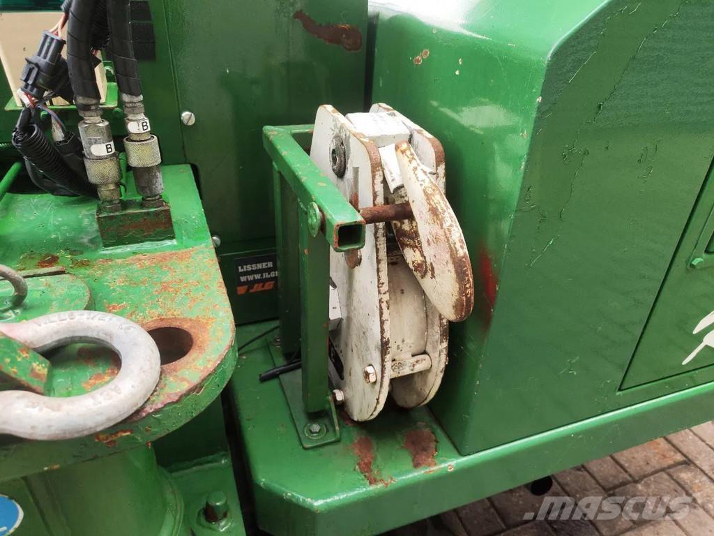 Unic URW 706 CDE Kraner på larvebånd