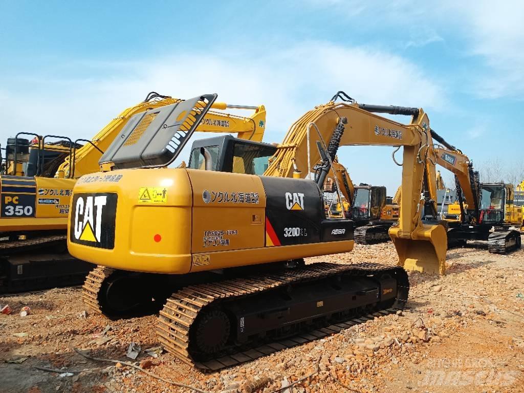 CAT 320D2 Midi-gravemaskiner 7t - 12t