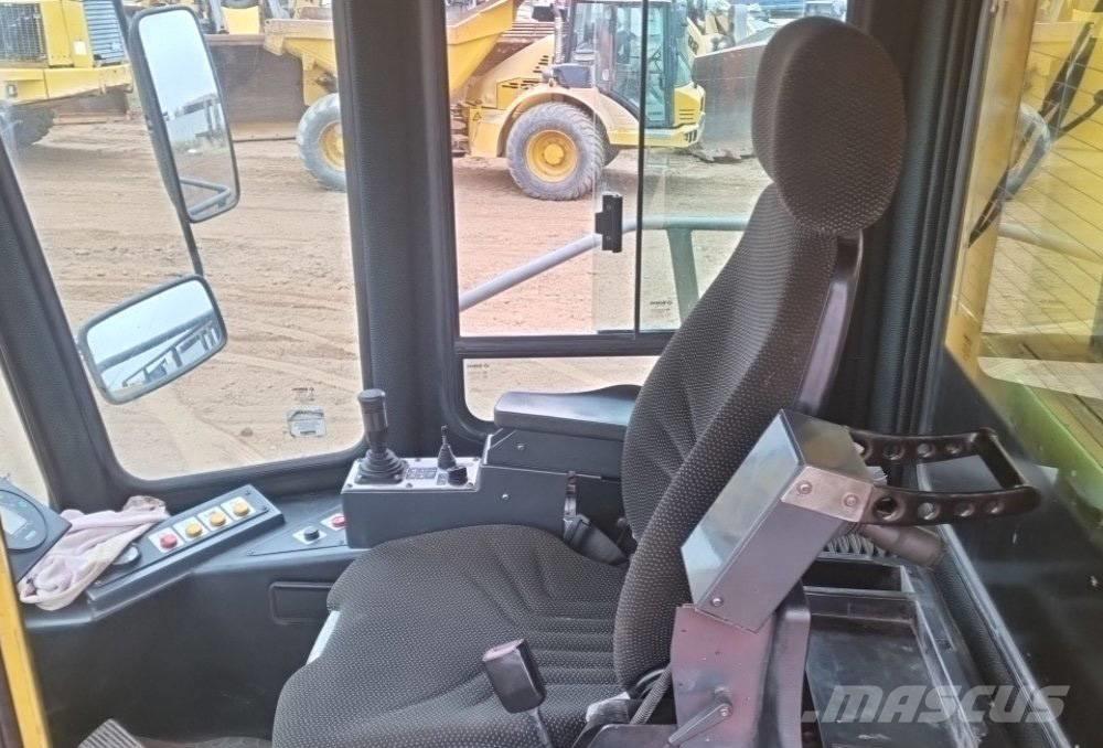 Bomag BC 772 RB-2 Affaldskompaktorer
