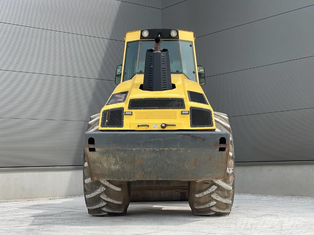 Bomag BW 216 DH-4i Enkelt tromle