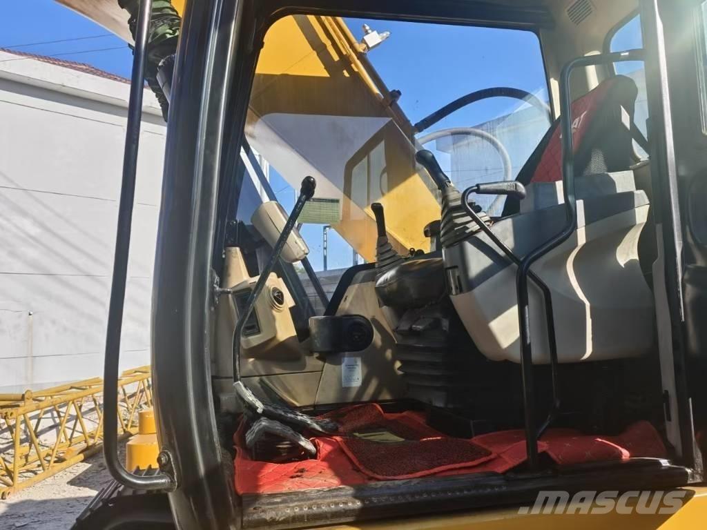 CAT 320 Gravemaskiner på larvebånd
