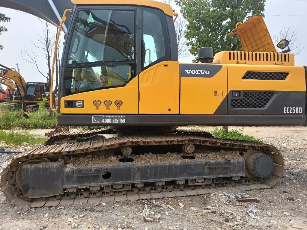 Volvo EC250D Gravemaskiner på larvebånd