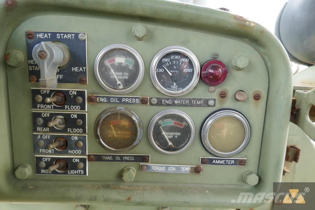 CAT D7F Ex-army Bulldozer på larvebånd