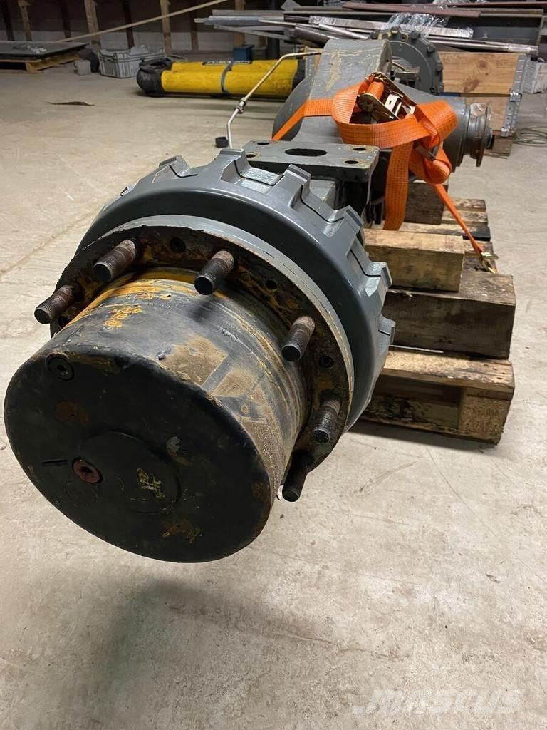 Liebherr Achter Aksler