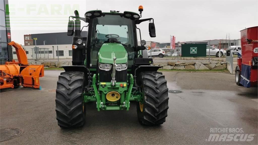 John Deere 6120M Traktorer