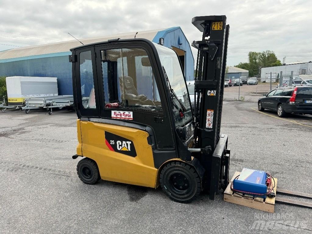 CAT EP25CN El gaffeltrucks