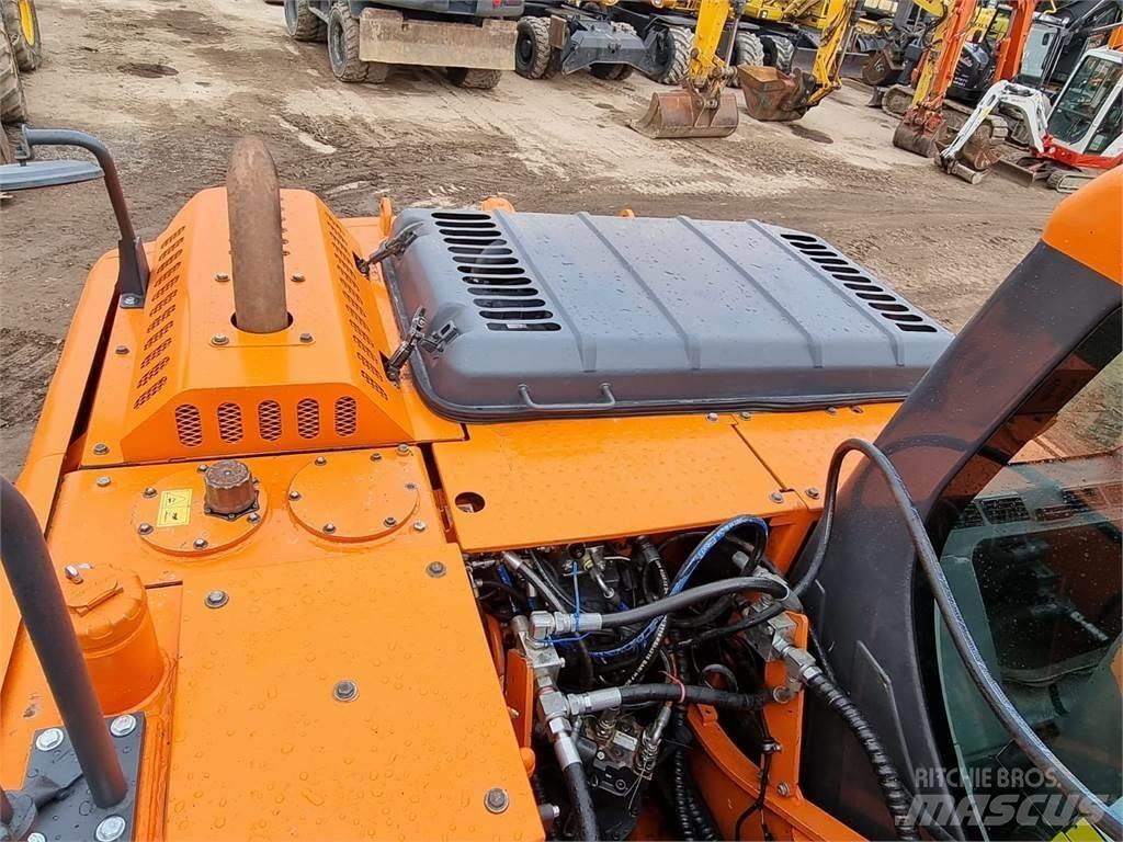 Doosan DX 140 LC-3 Gravemaskiner på larvebånd