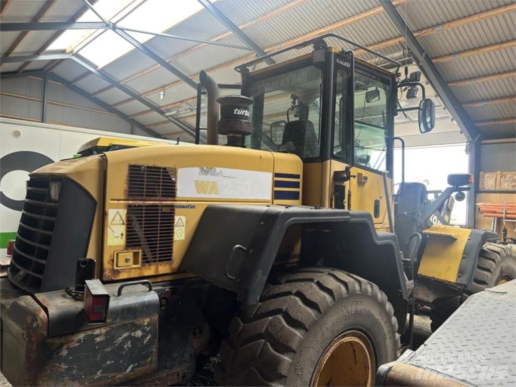 Komatsu WA250PZ-5 Læssemaskiner på hjul