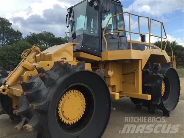 CAT 826G Affaldskompaktorer