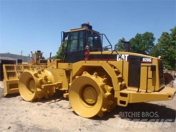 CAT 826G Affaldskompaktorer