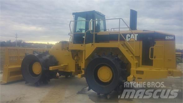 CAT 826H Affaldskompaktorer