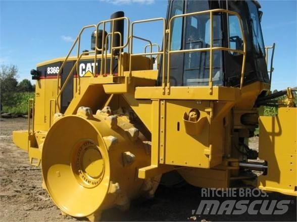 CAT 836G Affaldskompaktorer