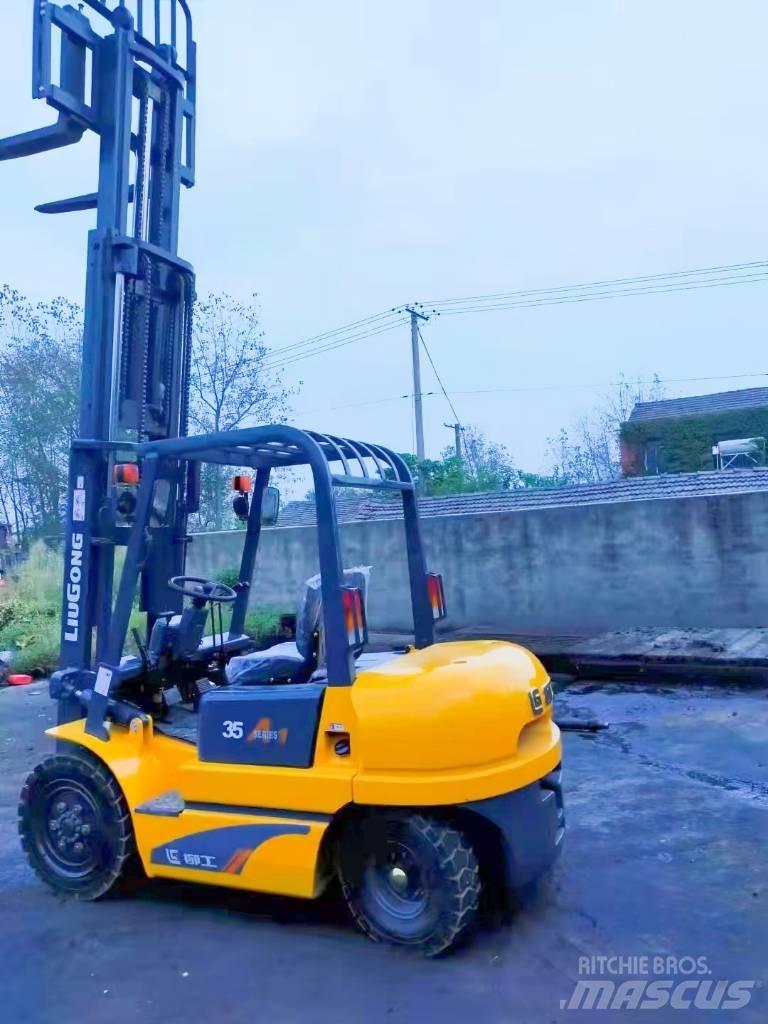 LiuGong CPC 35 Diesel gaffeltrucks