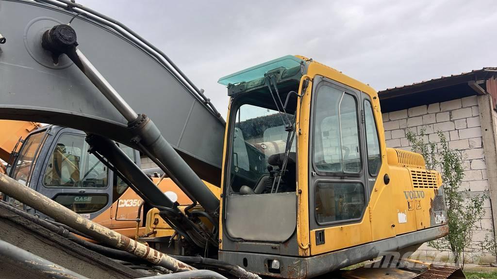 Volvo EC 290 B LC Chassis og suspension