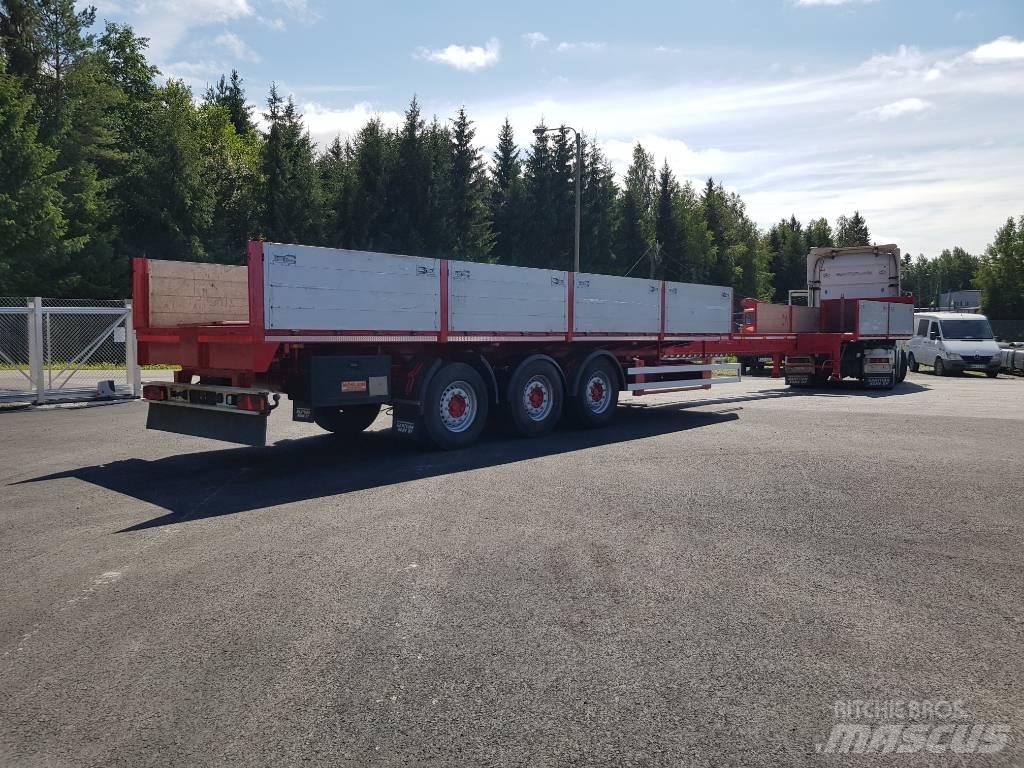 Möslein ST3 Semi-trailer med lad/flatbed