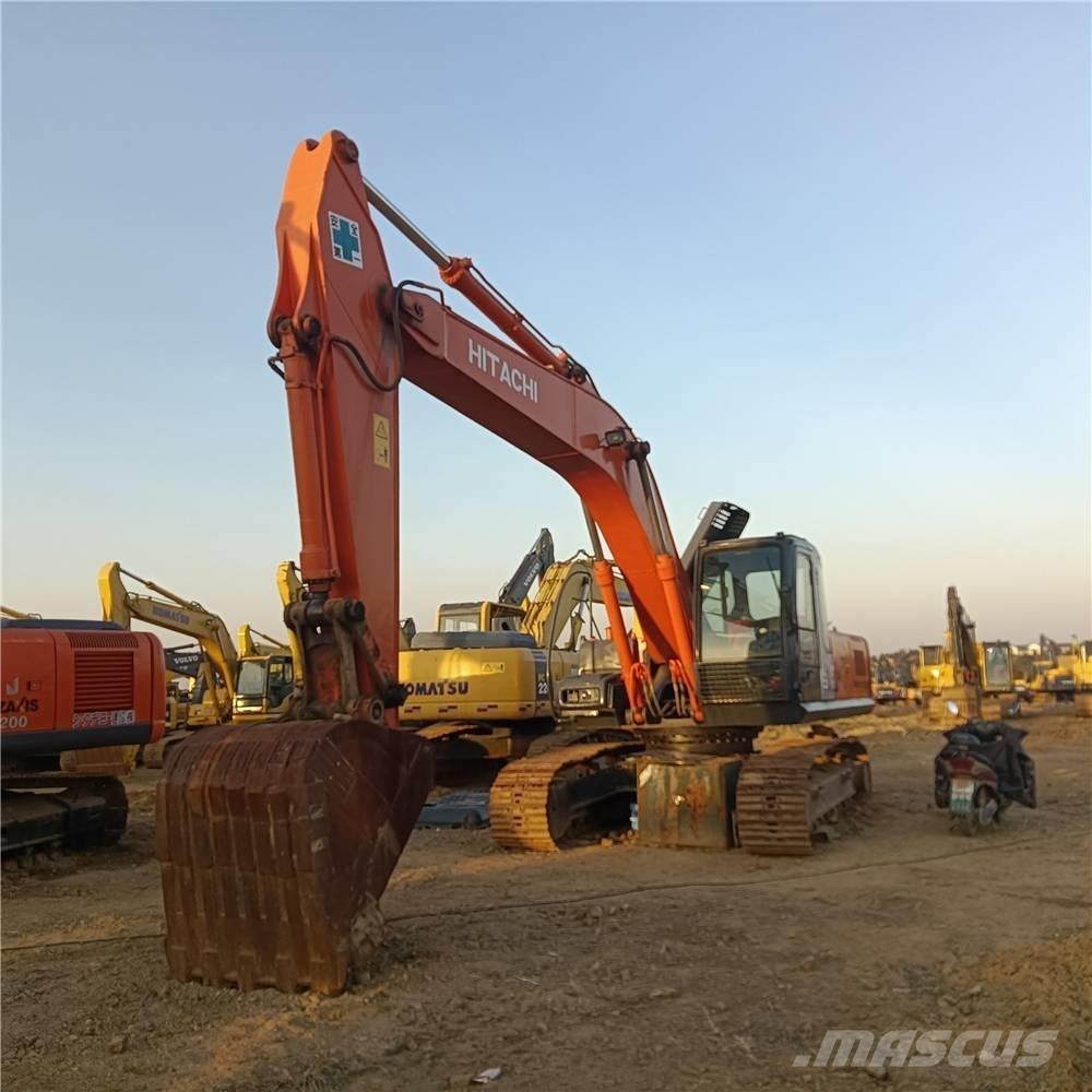 Hitachi ZX240 Gravemaskiner på larvebånd