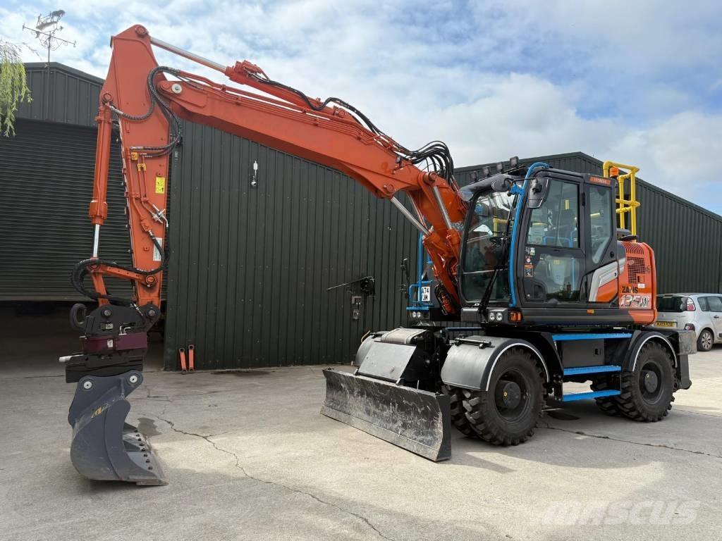 Hitachi ZX 135 W-7 Gravemaskiner på hjul