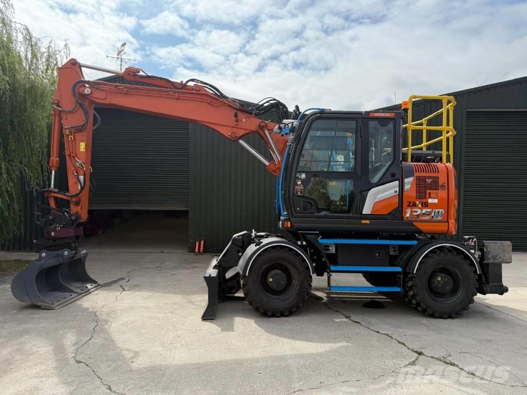 Hitachi ZX 135 W-7 Gravemaskiner på hjul