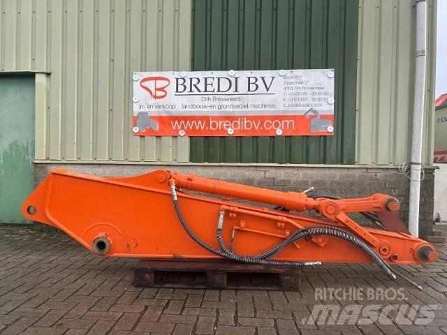 Hitachi ZX 135 Gravemaskiner på larvebånd