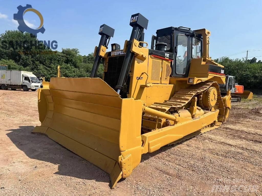 CAT D8R Bulldozer på larvebånd
