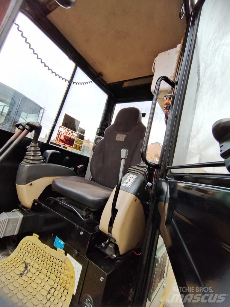 CAT 305.5E Minigravemaskiner