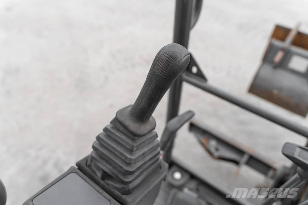 CASE CX 17 D Minigravemaskiner