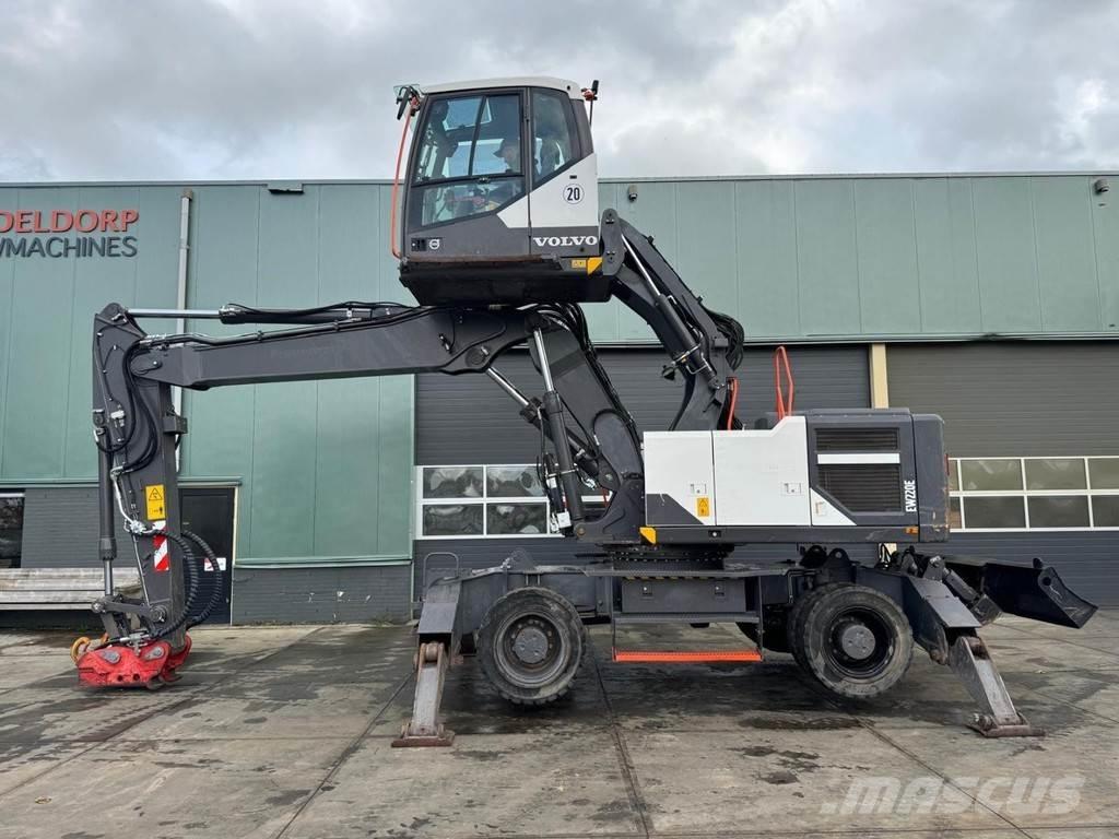 Volvo EW220 E Materialehåndteringsmaskiner