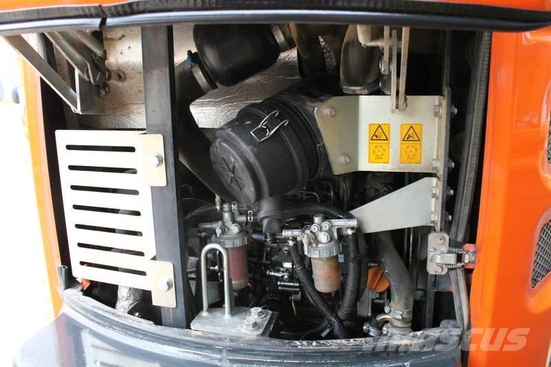 Hitachi ZX 26 U Minigravemaskiner