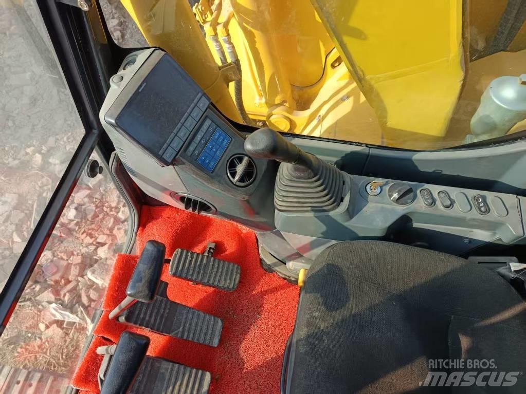 Komatsu PC138US Gravemaskiner på larvebånd