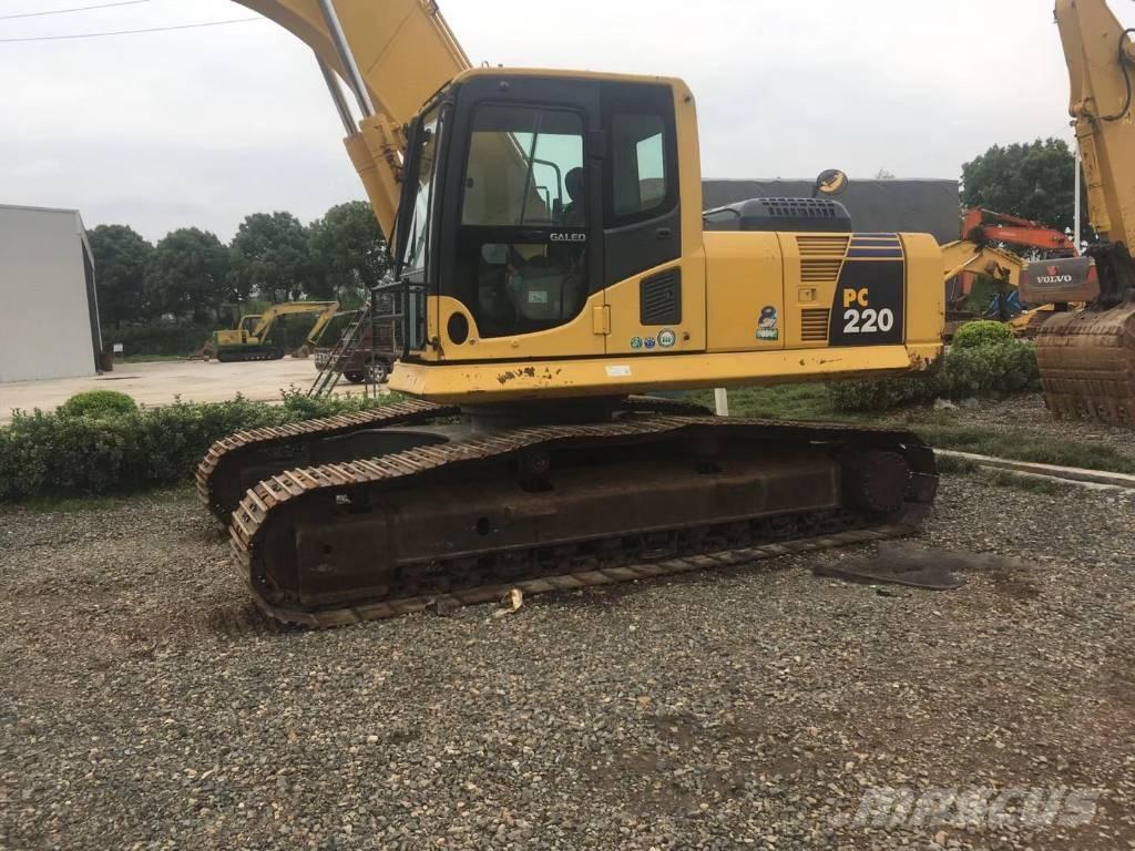 Komatsu PC 220-8 Gravemaskiner på larvebånd