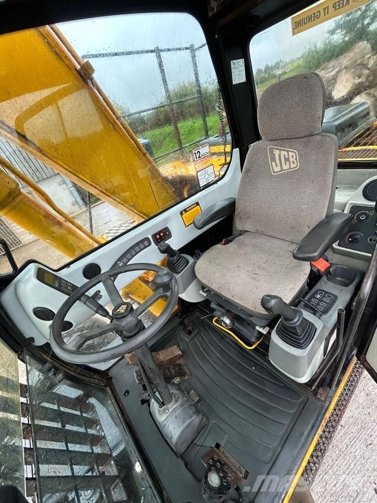 JCB JS 130 W Gravemaskiner på hjul