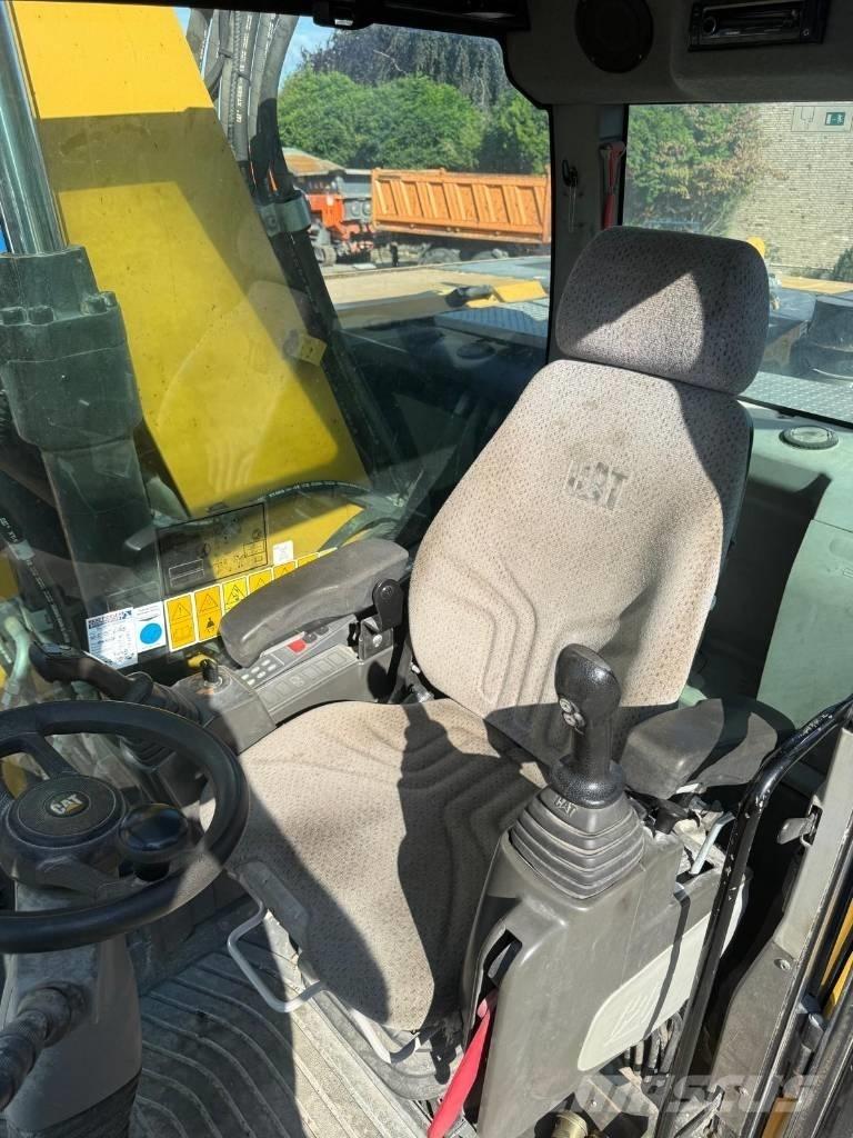 CAT M 316F Gravemaskiner på hjul