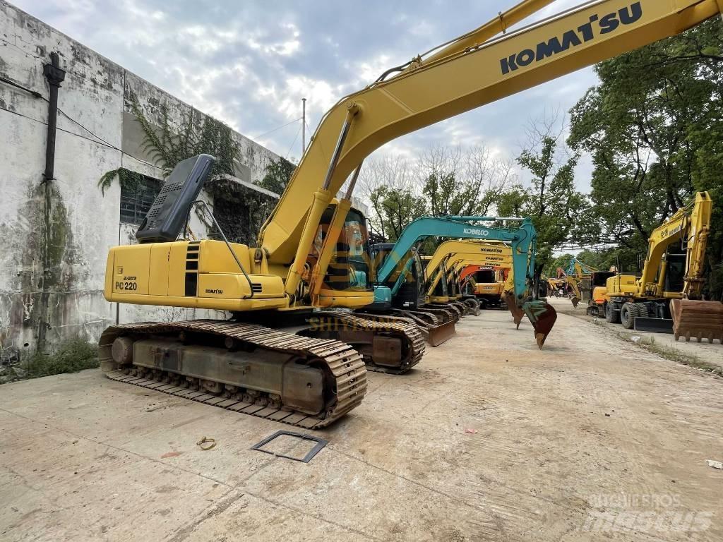 Komatsu PC 220 Gravemaskiner på larvebånd