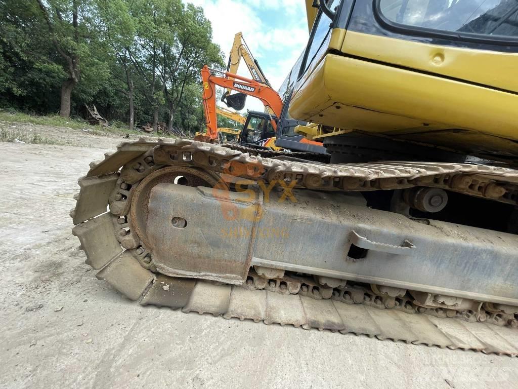Komatsu PC 220 Gravemaskiner på larvebånd