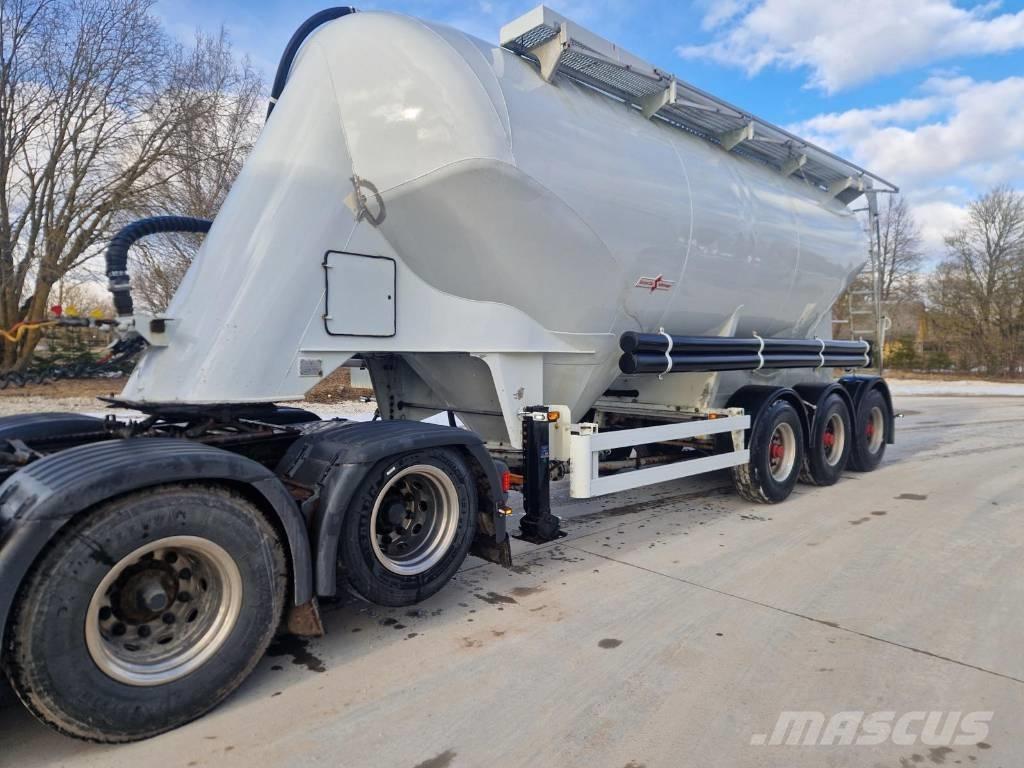 Spitzer SF 2737/2 P Semi-trailer med Tank
