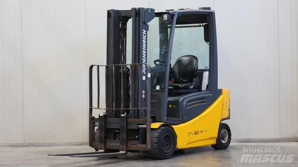 Jungheinrich EFG 320 El gaffeltrucks