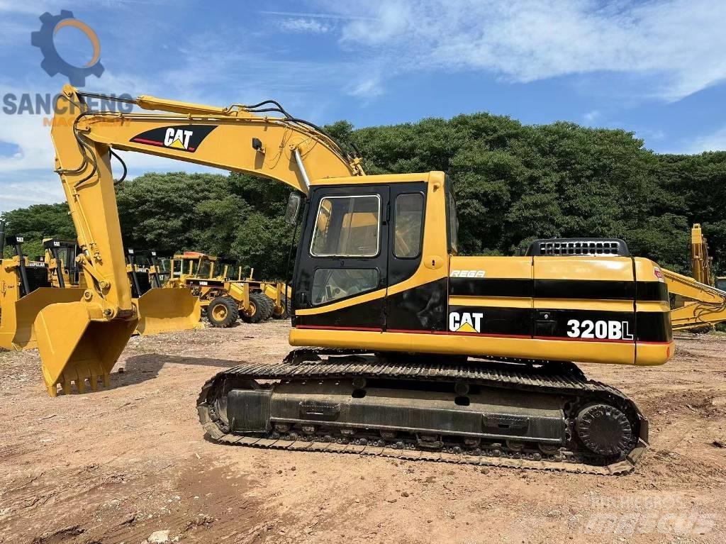 CAT 320 B L Gravemaskiner på larvebånd