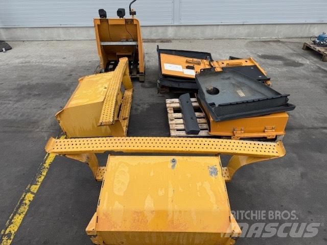 CASE WX 165 BODY Chassis og suspension