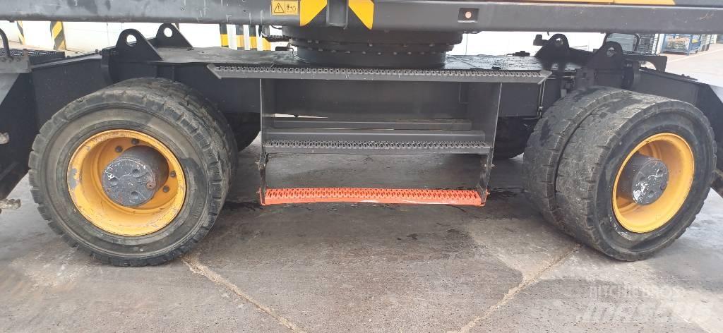 Volvo EW 240 E Gravemaskiner på hjul