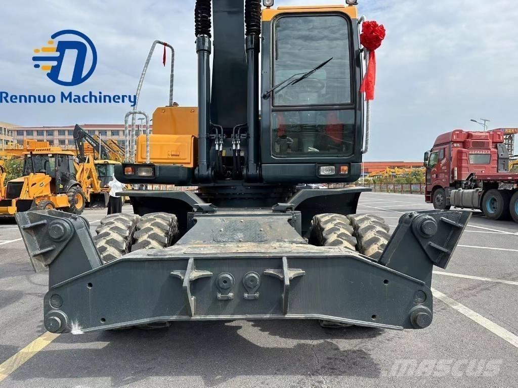 Hyundai 210W-9 Gravemaskiner på hjul