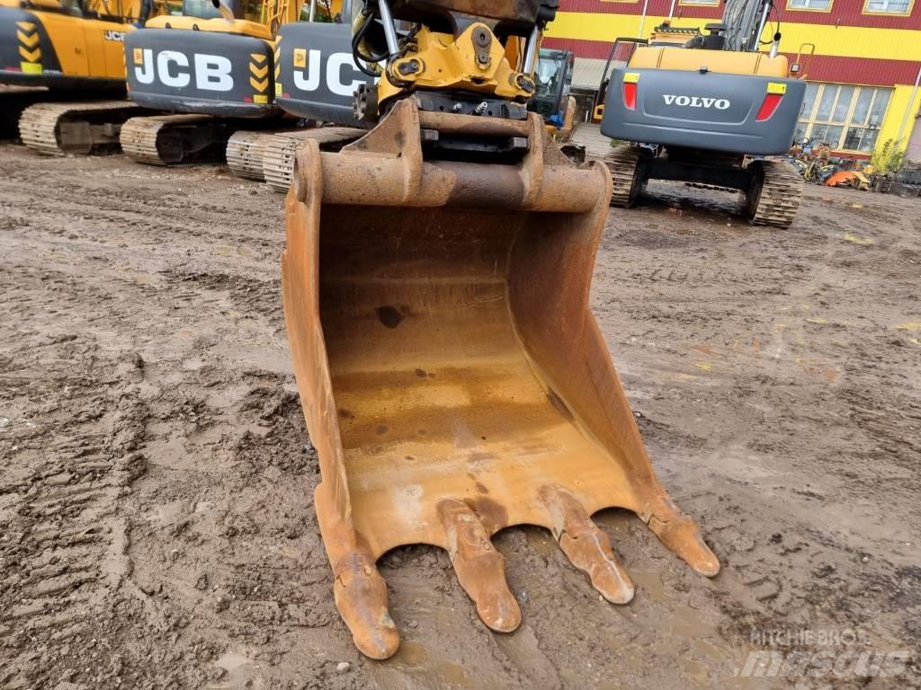 Volvo EC 220 DL Gravemaskiner på larvebånd
