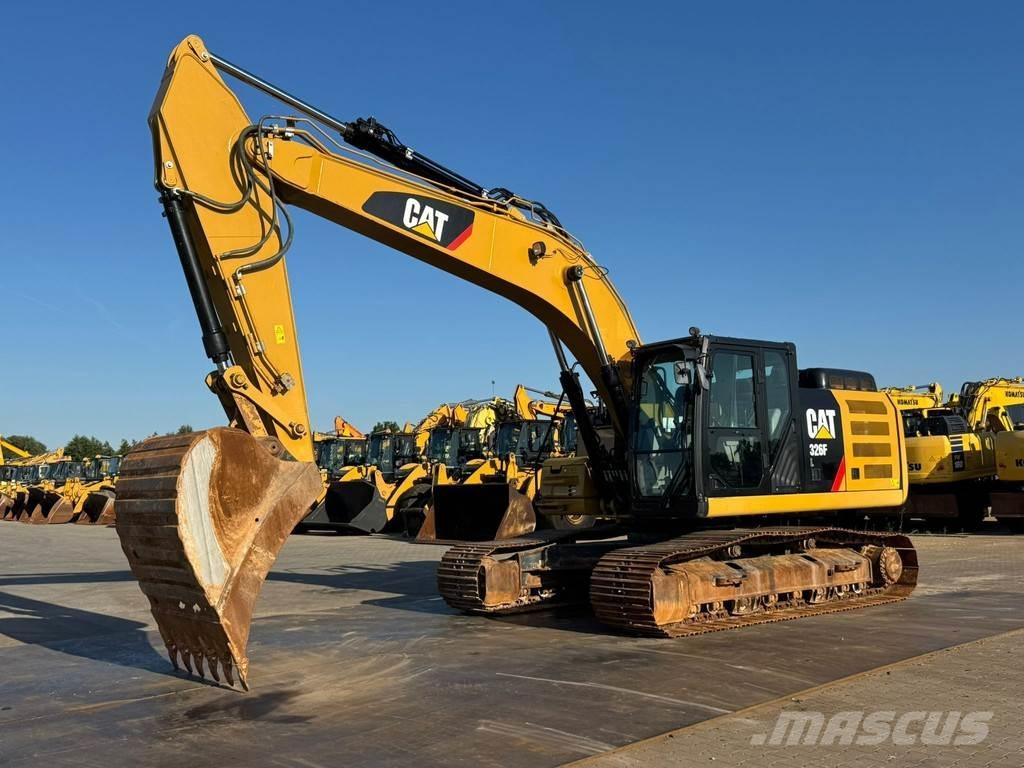 CAT 326FL Gravemaskiner på larvebånd
