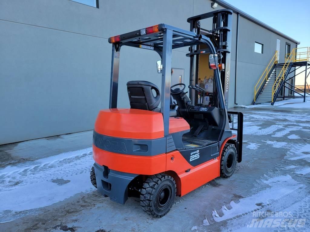 Toyota 8FB25 El gaffeltrucks