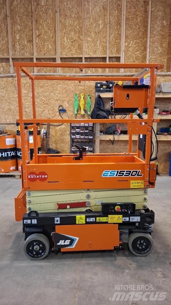 JLG ES 1530 L Saxlifte
